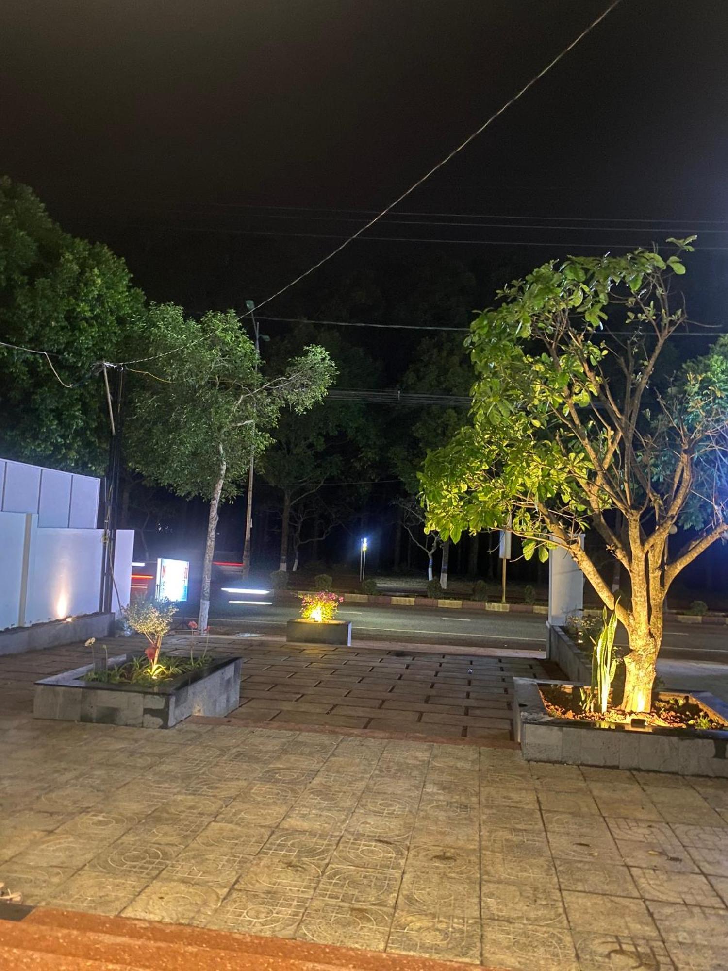 Khoi Dai Hotel Buon Ma Thuot Eksteriør billede